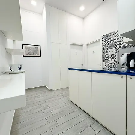 Pika 48 Bed & Breakfast Napoli