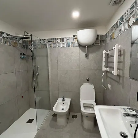 Pika 48 Bed & Breakfast 4*