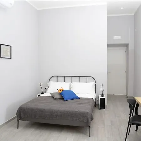 Pika 48 Bed & Breakfast Napoli